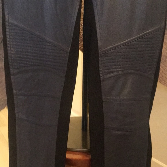 BCBG Stetch Riding Style Moto Leggings. Faux Leather and knit. Size Small. - Picture 7 of 13